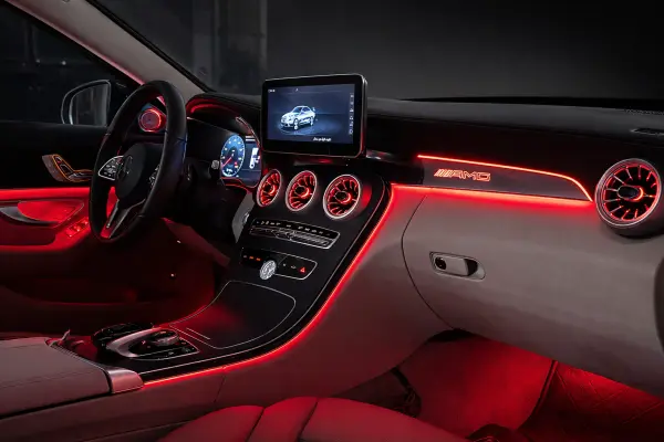 طقم الإضاءة المحيطية الكامل لمرسيدس C-Class W205 موديلات 2015–2021 image 1