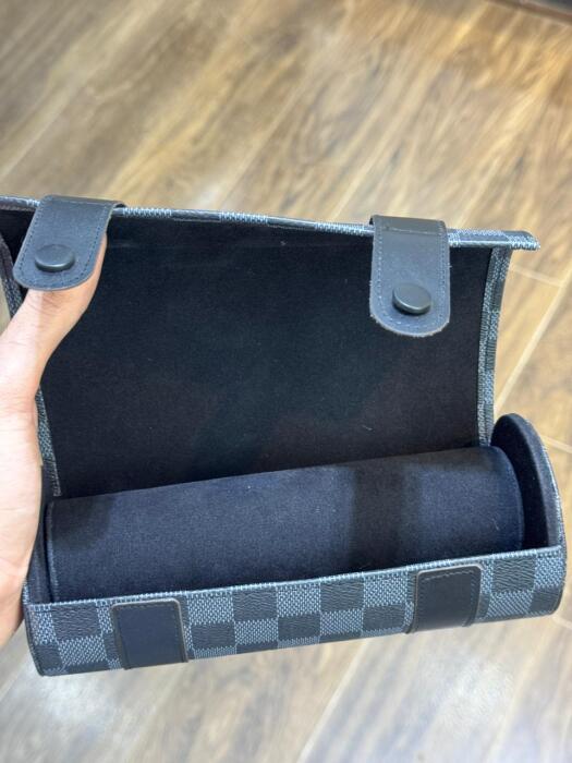 BOX LV BLACK M  image 2