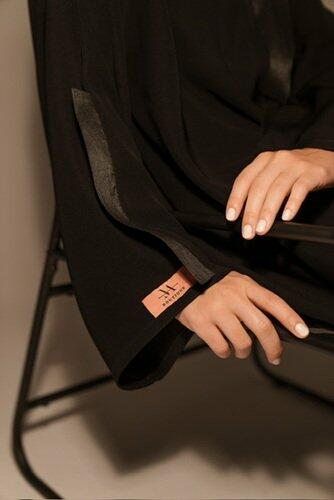 Elegant 2 image 3