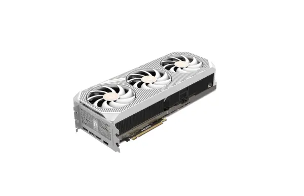 ZOTAC GAMING GeForce RTX 5080 SOLID OC Graphic Card - White image 4