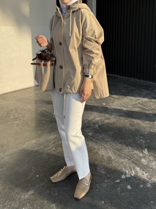 beige jacket image 0