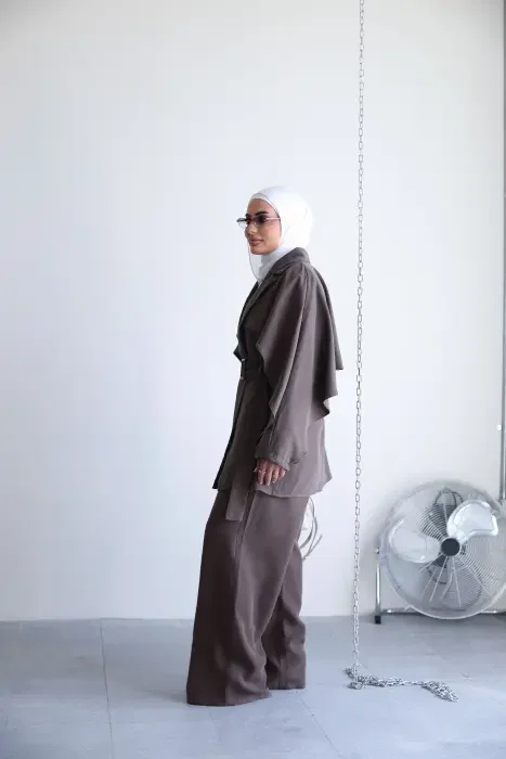 Taupe Flow Set image 2