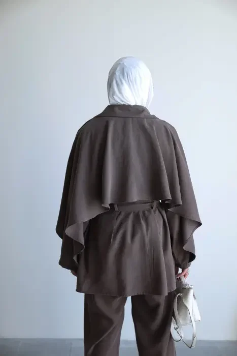 Taupe Flow Set image 3