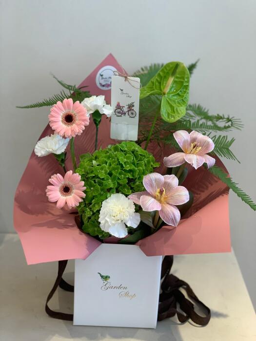 شيرين image 0