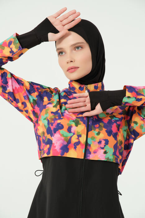 320-balck with short color top image 5