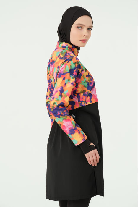 320-balck with short color top image 4