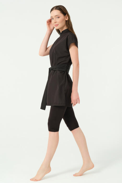 757-black short sleve waterproof image 1