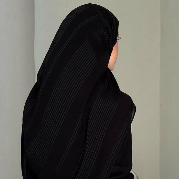 striped shela image 1