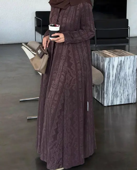 Vale brown image 2