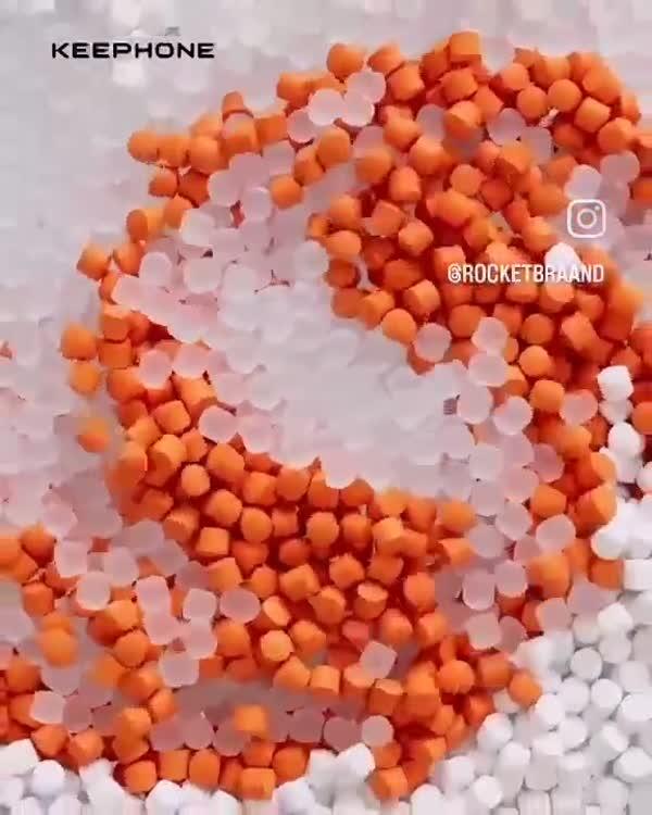 كفر KELEPHONE مع حامل مدمج وميزة MagSnap image 3