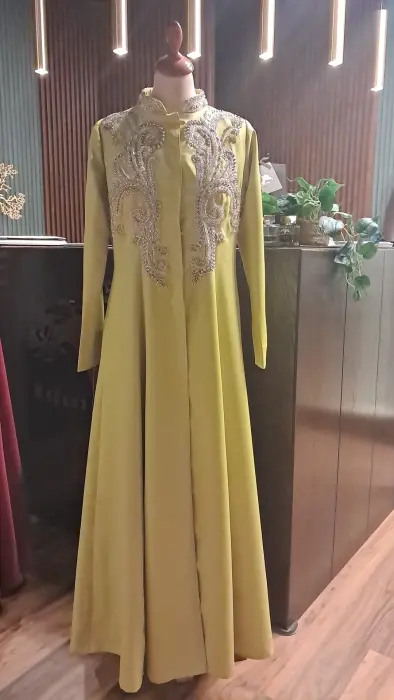 YELLOW  GREEN image 0