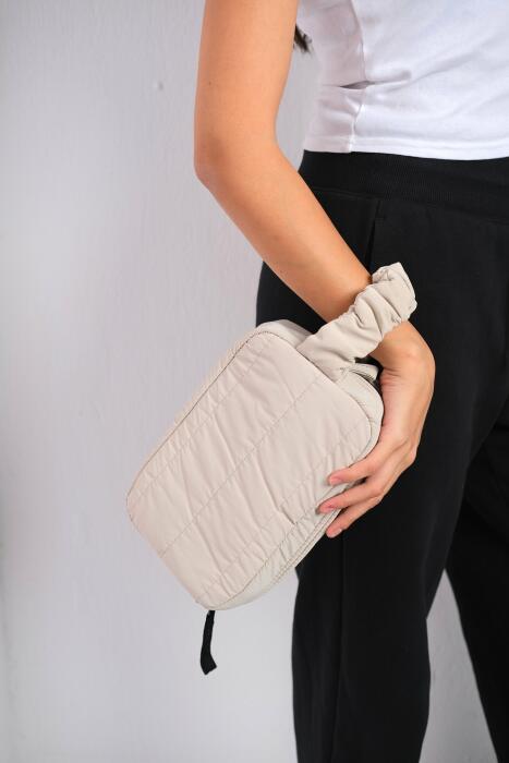 Pouch - cream image 0