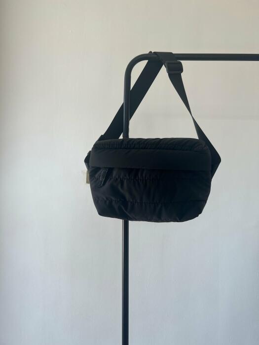 QUAD BLACK WAIST BAG image 4