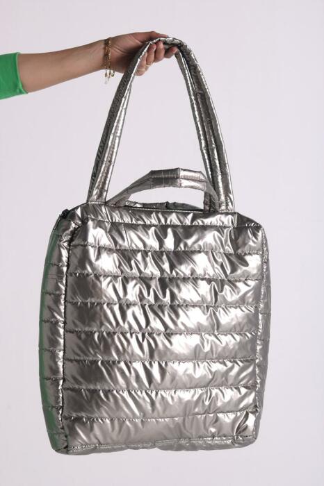 SILVER PUFFY HANDBAG image 1