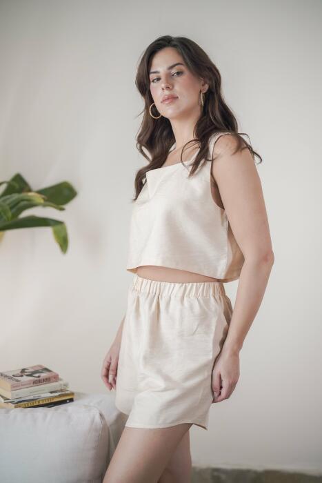 Beige shorts image 1