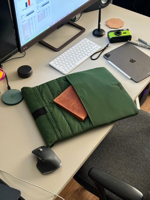 Laptop sleeve - Dark olive image 4