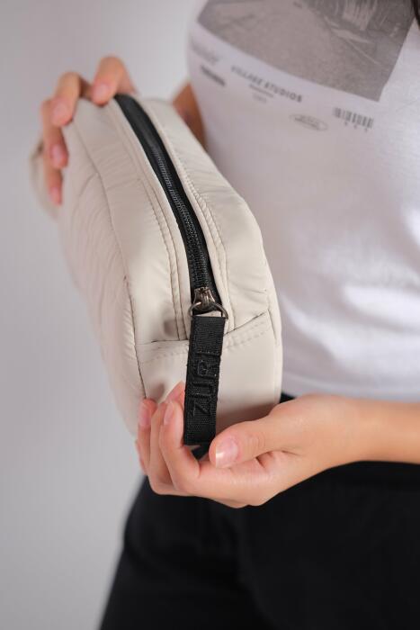 Pouch - cream image 2