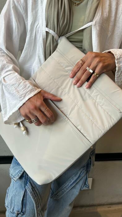 Laptop sleeve - cream image 2
