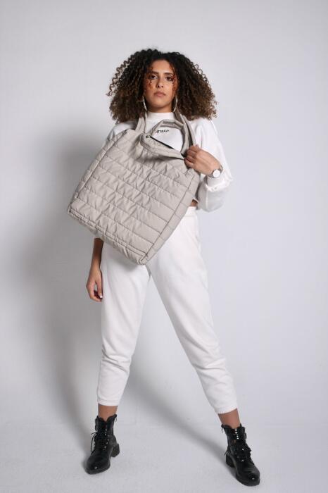 CREAM PUFFY HANDBAG image 0