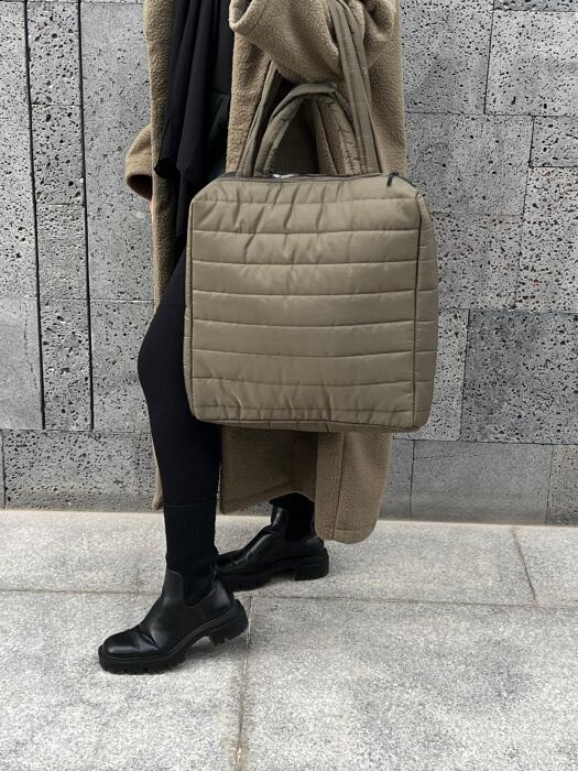 OLIVE PUFFY HANDBAG image 1