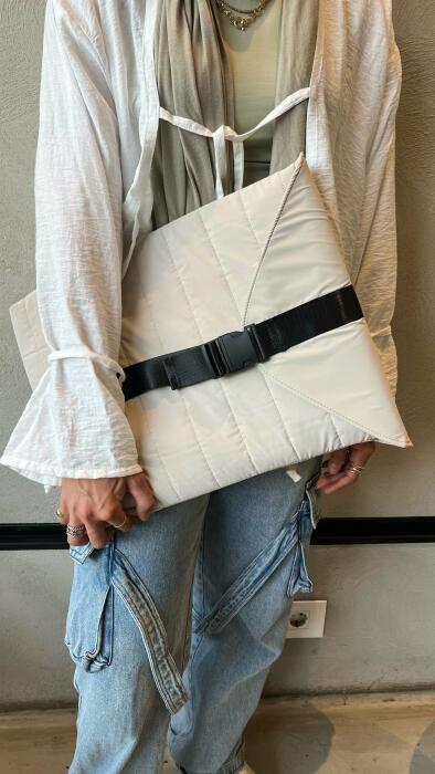 Laptop sleeve - cream image 0