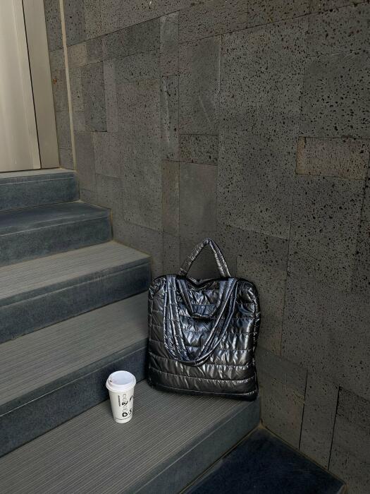 DARK SILVER PUFFY HANDBAG image 2