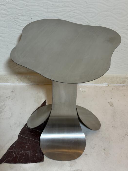 The shroom table  image 3