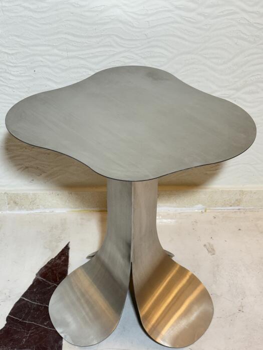 The shroom table  image 2