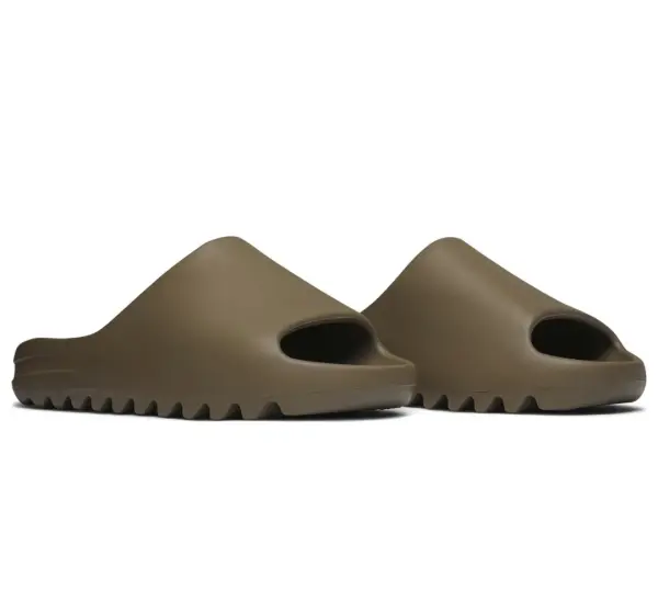Yeezy Slides 'Earth Brown' image 10