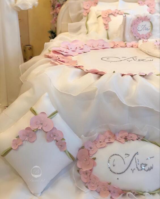 Pink Orchid Bed Cover image 0