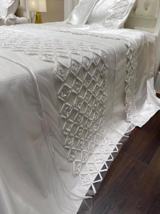 Diamond Bedcover package image 0