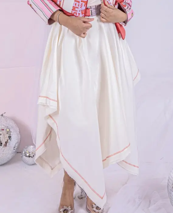 تنورة الفراشة  image 1
