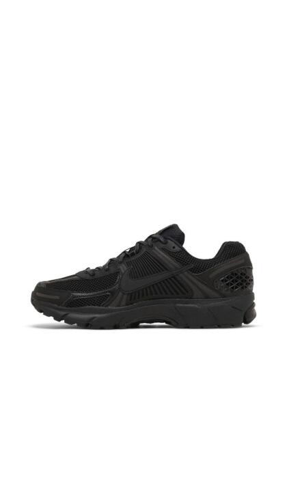 Nike Air Zoom Vomero 5 'Triple Black' image 1