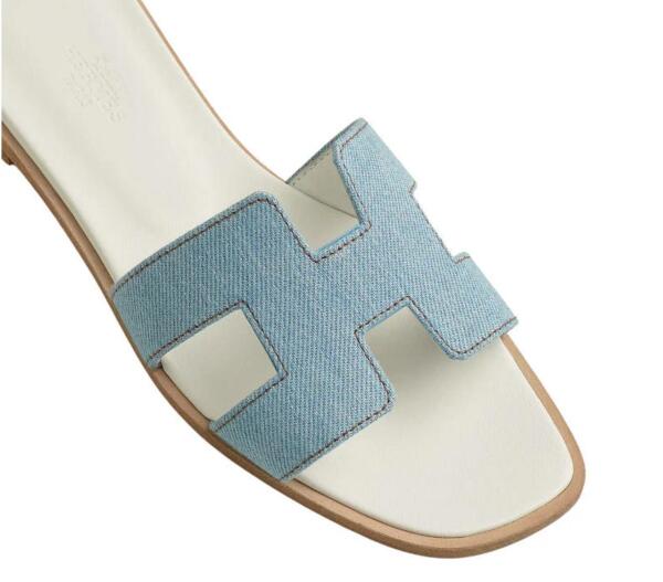 Hermès  Oran Sandal BleuClair image 3