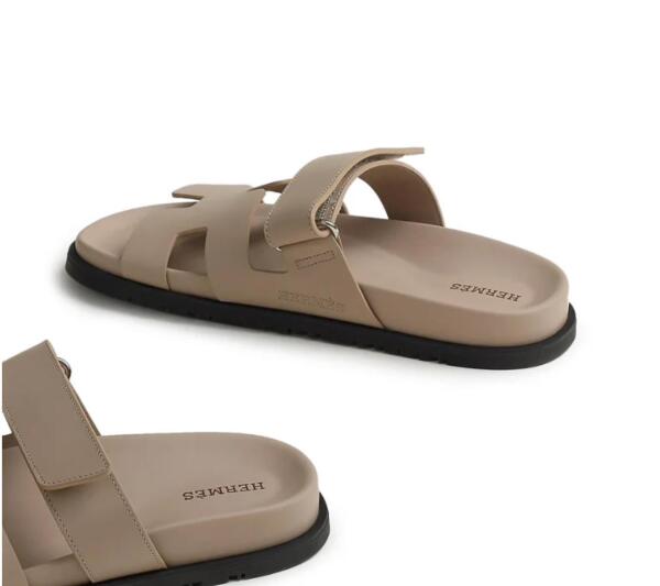 Hermès  Chypre Sandal - Beige Mastic Calfskin Leather image 4
