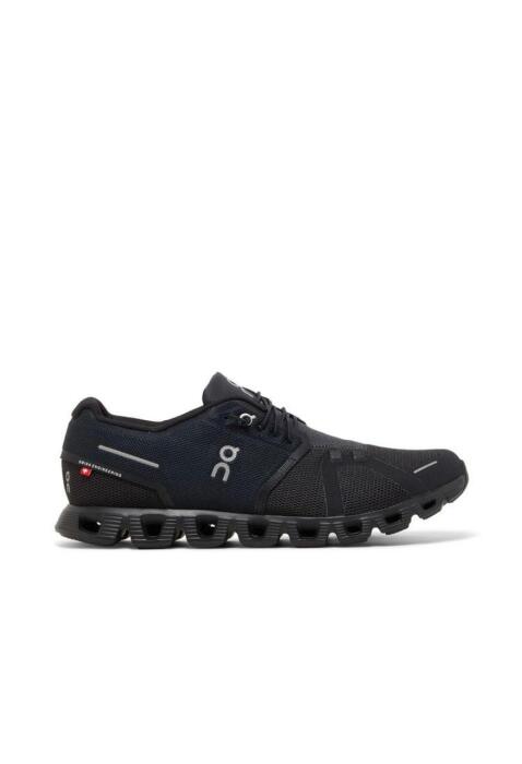 On running Cloud 5 'All Black' image 0