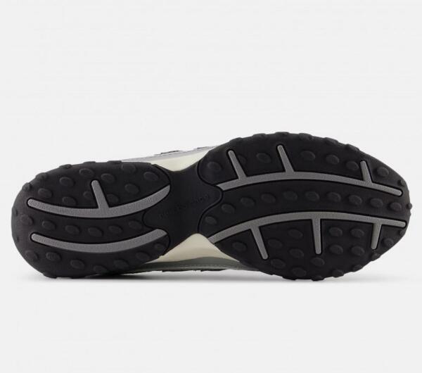 New Balance 204L 'Silver Metallic Black' image 3