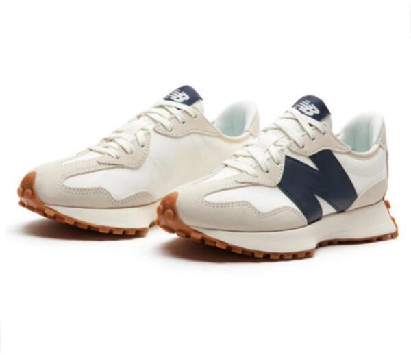 New Balance 327 - Moonbeam Outerspace image 2