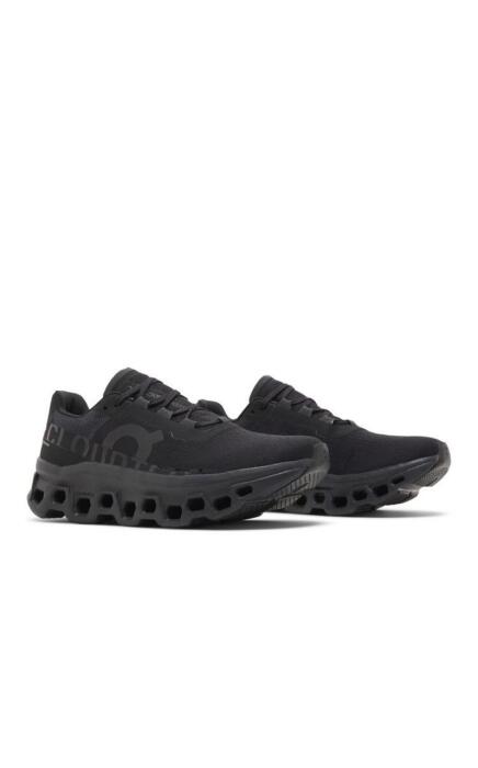 On running Cloudmonster 'All Black' image 2
