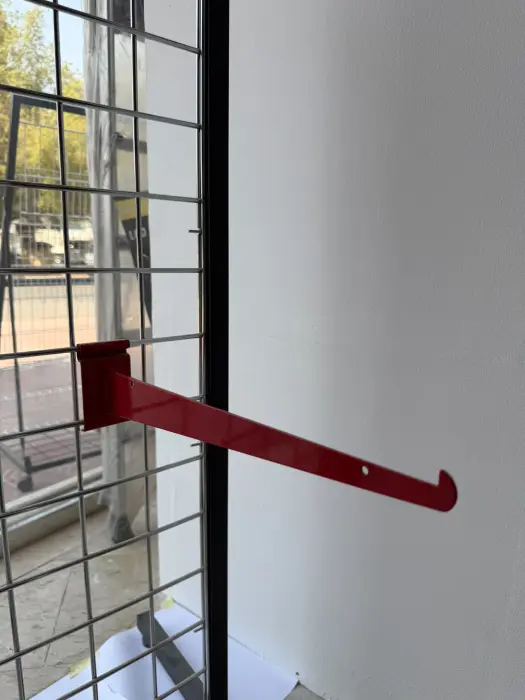 زاوية (حامل أرفف) معدنية أحمر لشبك العرض - مقاسات (25cm / 35cm) image 0