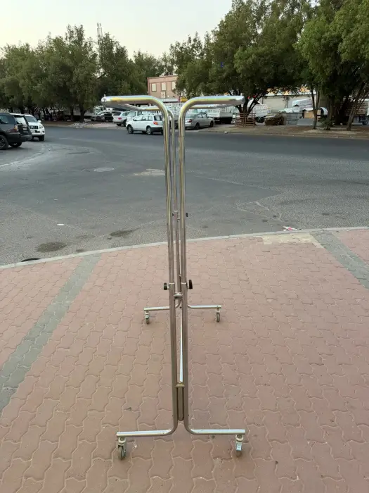 ستاند تعليق ملابس مزدوج كروم بعجلات موديل H087-1 image 1
