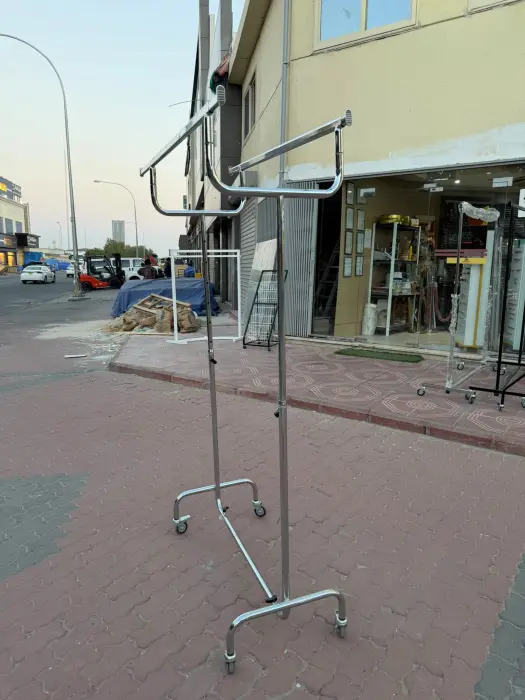ستاند تعليق ملابس متين مزود بأعمدة مزدوجة وعجلات (موديل H086) image 0
