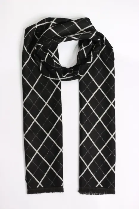 Reversible Classic Scarf - black & white image 0