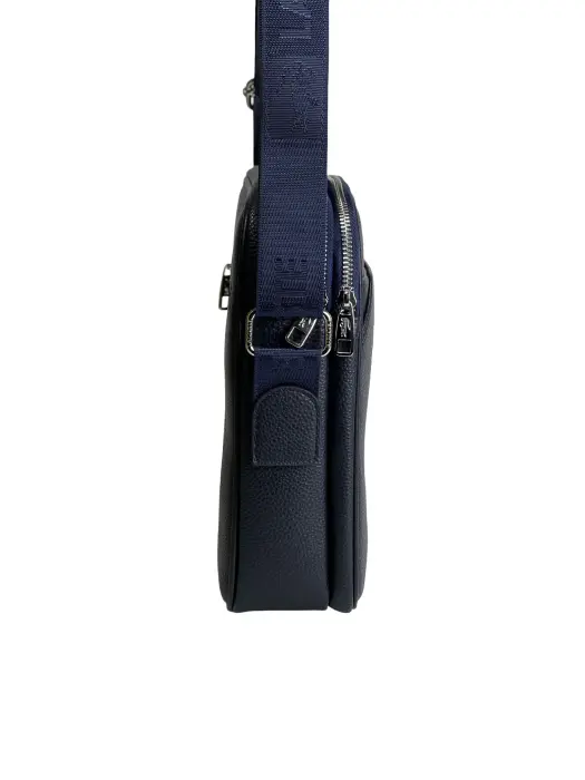Men's Classic Crossbody Bag image 4
