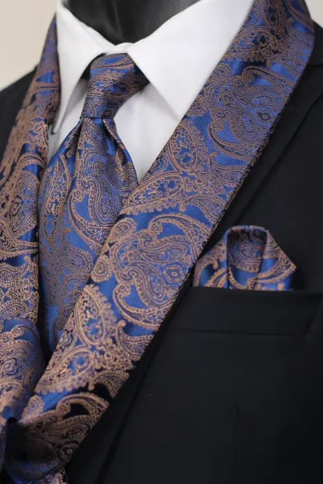 Paisley Scarf And jacquard tie with hanky image 0