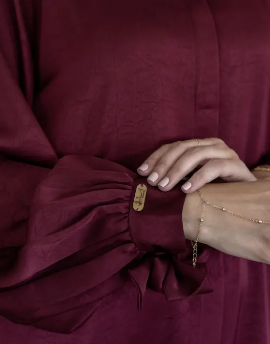 Burgandy abaya image 4