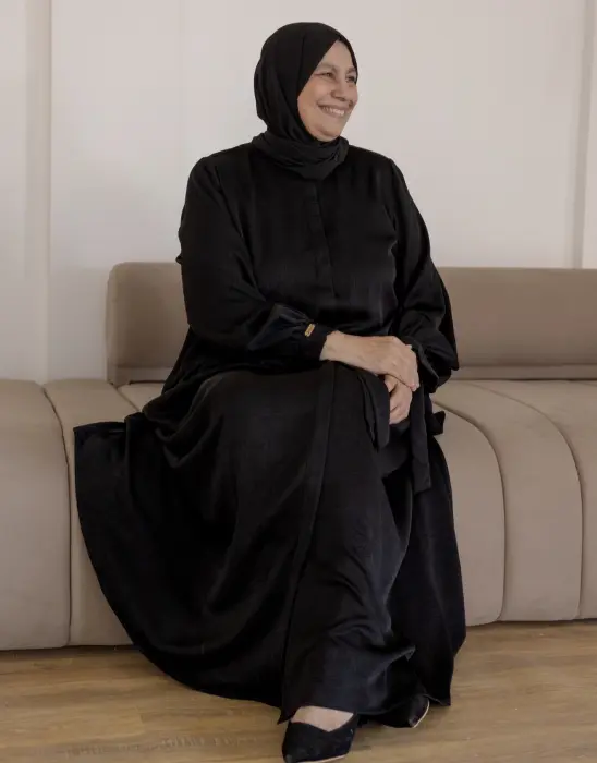 Black abaya image 2