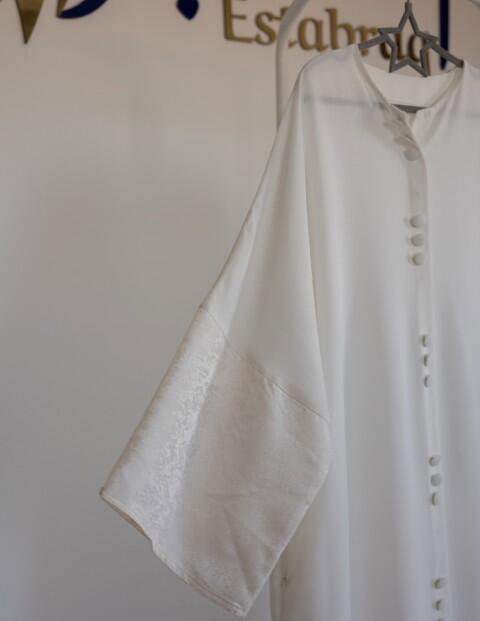 White Abaya with bockets image 6