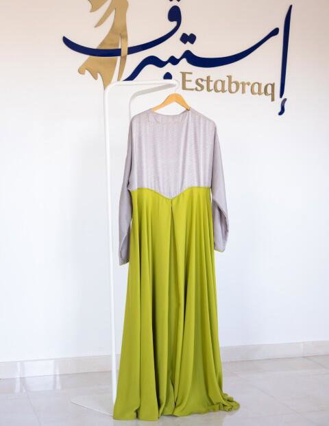 Royal green dress image 4