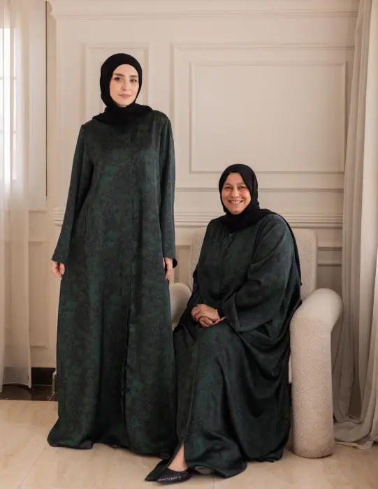 عبايه خامه جاكار حرير زيتي  image 0